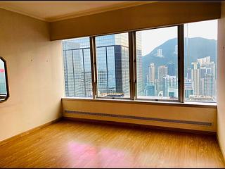 Wan Chai - Convention Plaza Apartments 04