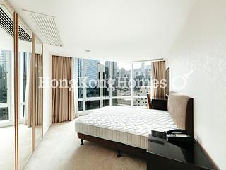 Wan Chai - Convention Plaza Apartments 07