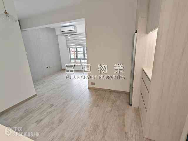 銅鑼灣 - 樂聲大廈B座 01