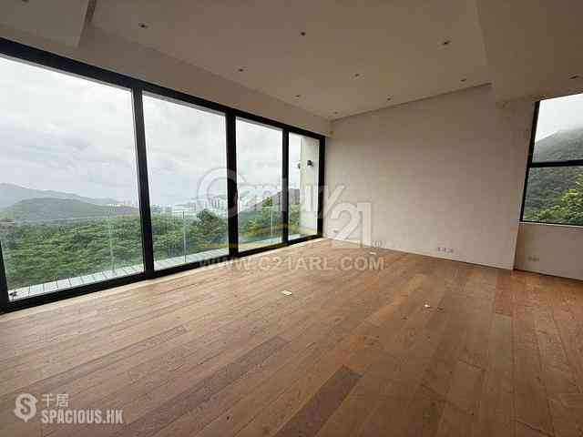 The Peak - Watford Villa 10