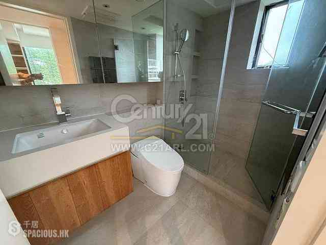The Peak - Watford Villa 26