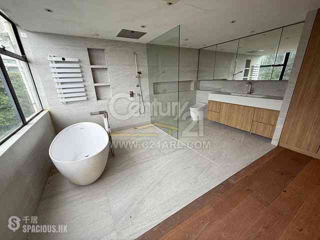 The Peak - Watford Villa 24