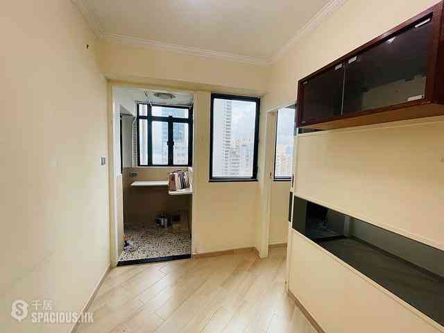 Sai Ying Pun - Fung King Court 07