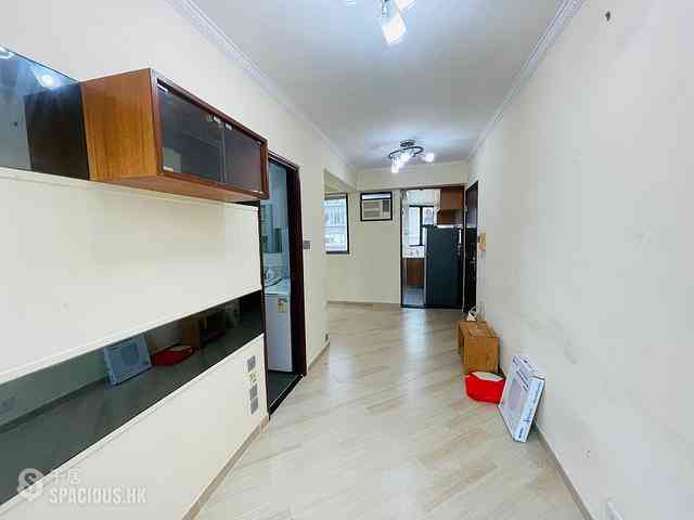 Sai Ying Pun - Fung King Court 08