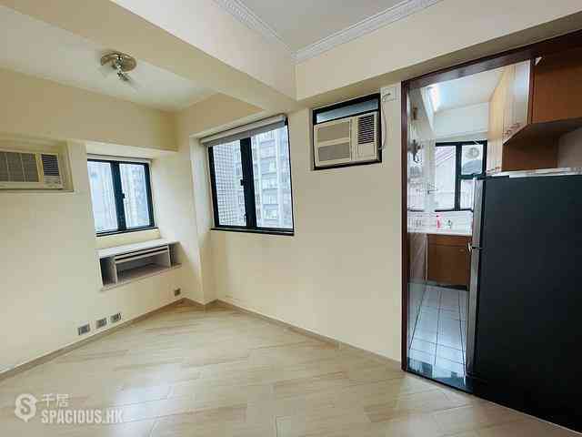 Sai Ying Pun - Fung King Court 11
