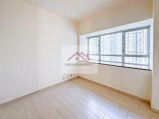 Ap Lei Chau - South Horizons Phase 3 05