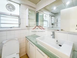 Ap Lei Chau - South Horizons Phase 3 06