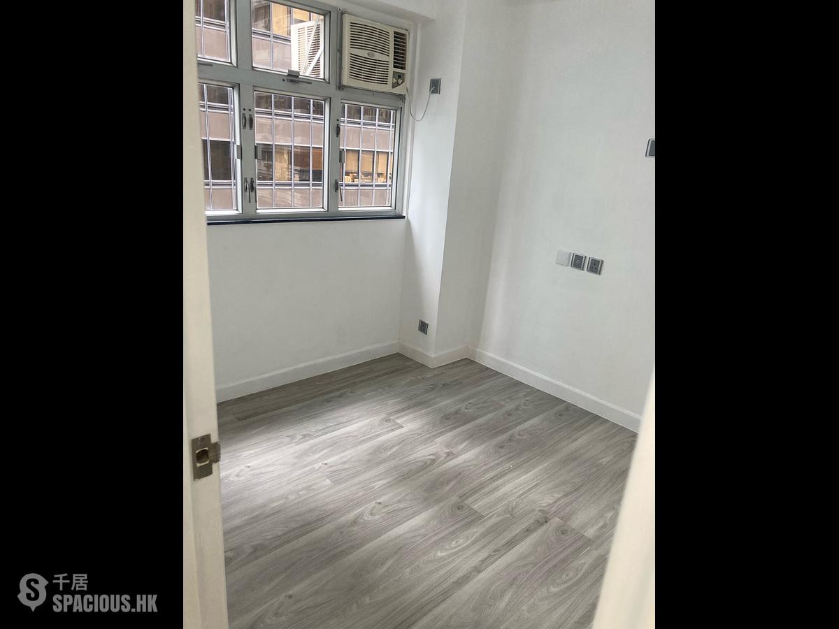 Wan Chai - Tonnochy Towers Block B 01