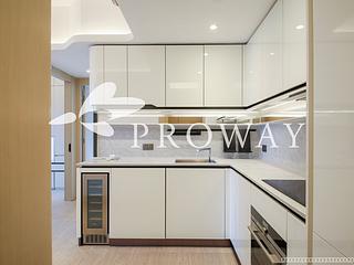 Mid Levels Central - Townplace Soho 08