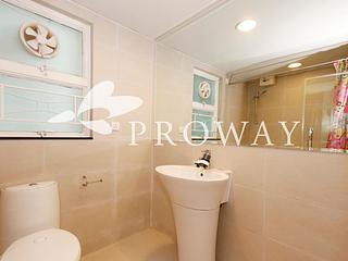 Mid Levels Central - Goldwin Heights 06