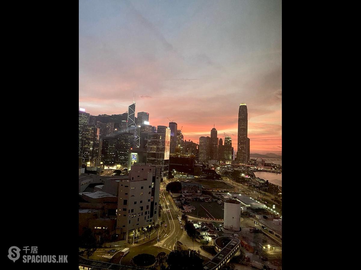 Wan Chai - Convention Plaza Apartments 01