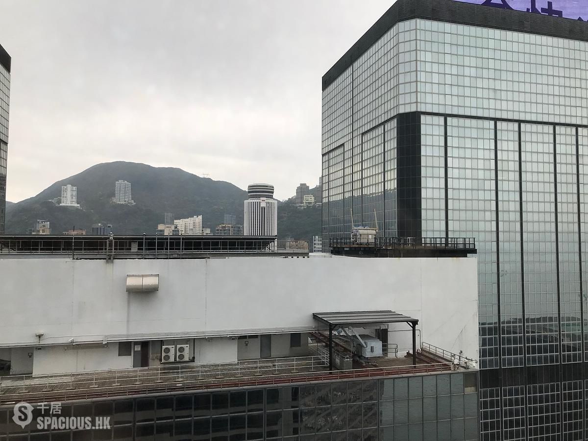 Wan Chai - Convention Plaza Apartments 01