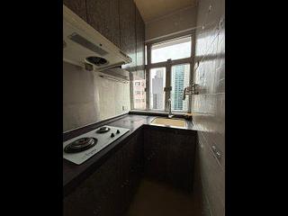 Sai Ying Pun - Koon Wah Building 02