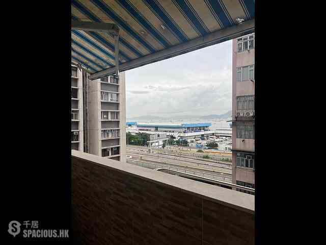 Sai Ying Pun - Tin Hing Building 04