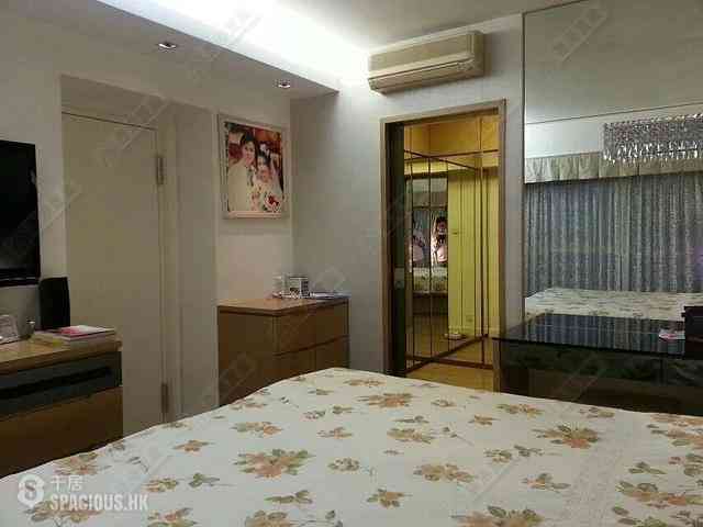 West Kowloon - The Waterfront Phase 2 Block 5 14