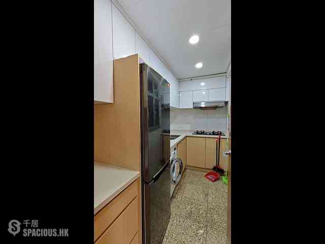 West Kowloon - The Waterfront Phase 1 Block 3 05