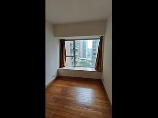 West Kowloon - The Waterfront Phase 1 Block 3 07