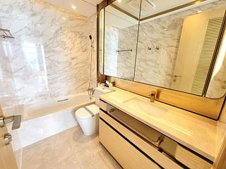 Cheung Sha Wan - Grand Victoria 03