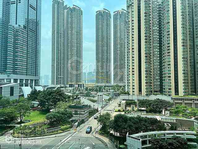 West Kowloon - The Harbourside Block 1 01