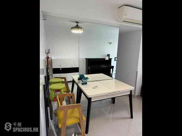 Tseung Kwan O - The Grandiose Block 2 02