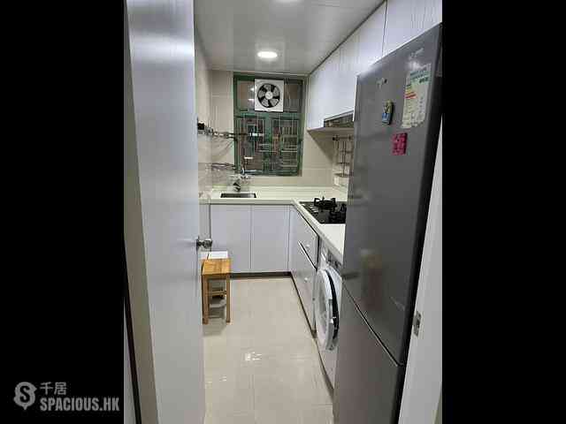 Tseung Kwan O - The Grandiose Block 2 05