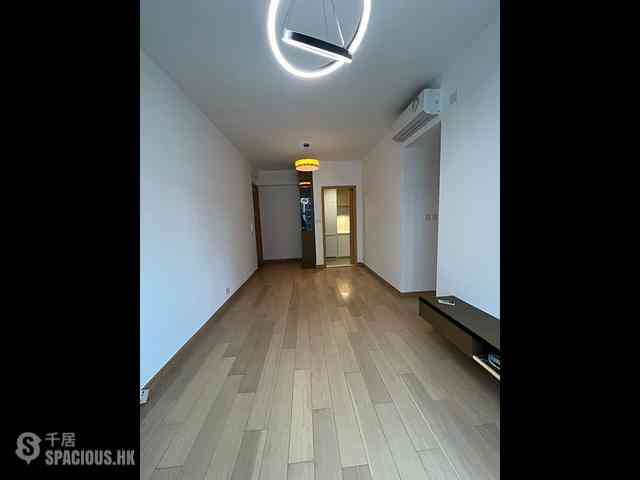 Tseung Kwan O - The Parkside Block 2 03