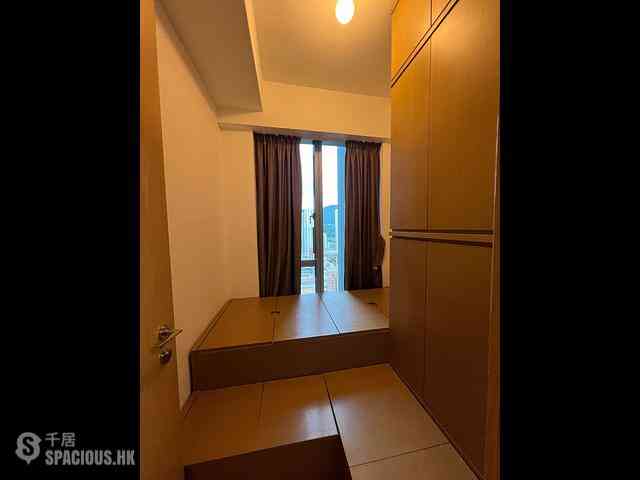Tseung Kwan O - The Parkside Block 2 10