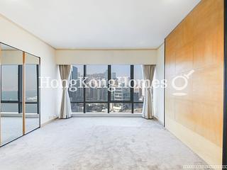 Wan Chai - Convention Plaza Apartments 04