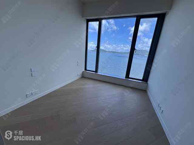 Ap Lei Chau - The Corniche Tower 1 11