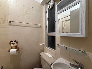 Mid Levels Central - Woodland Court 07