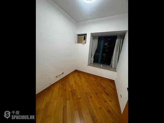 Tai Kok Tsui - The Long Beach Tower 7 03