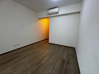 Tai Kok Tsui - The Long Beach 11