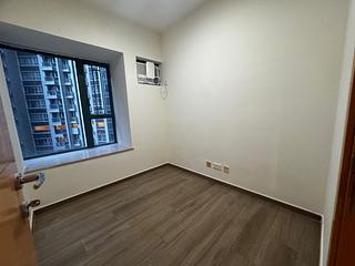Tai Kok Tsui - The Long Beach 12