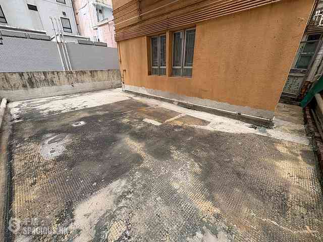 Sai Ying Pun - Kam Kwan Building 03