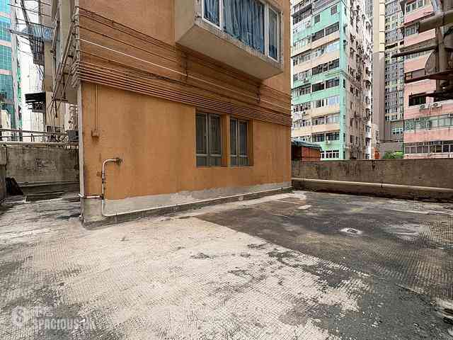 Sai Ying Pun - Kam Kwan Building 01