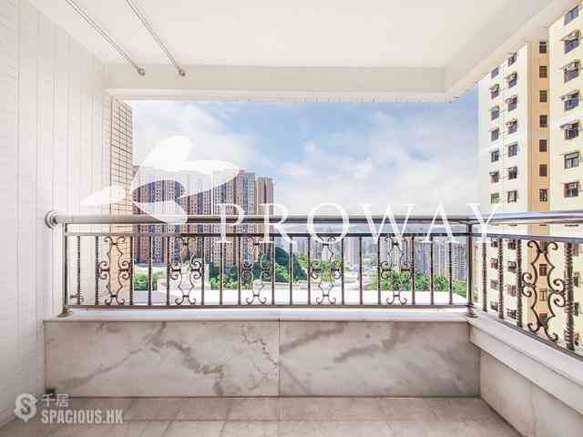 Pok Fu Lam - Pokfulam Gardens Block 4 03