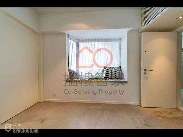 Sai Ying Pun - Tsui King Court 02