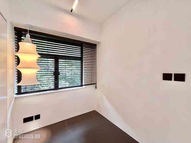 Sai Ying Pun - Wah Tat Court 04