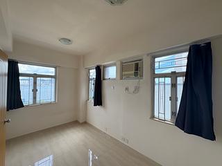Sheung Wan - Tak Fung Building 05
