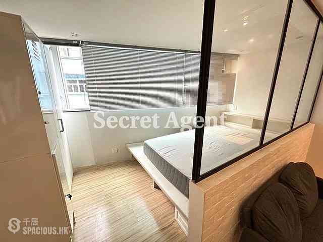 Central - 75, Hollywood Road 05