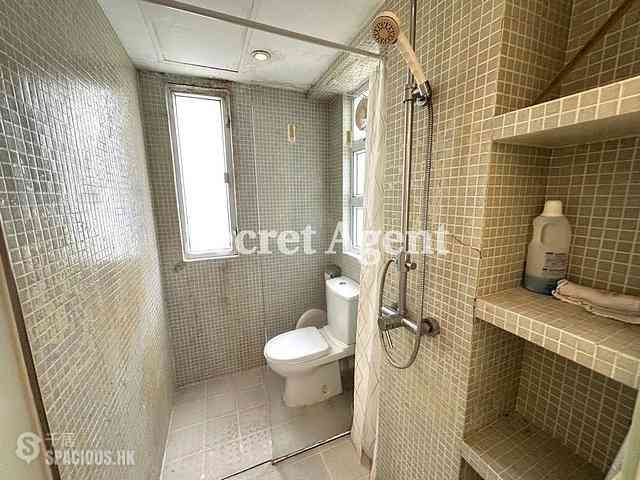 Central - 75, Hollywood Road 08