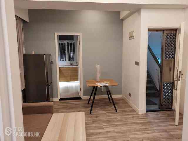 Causeway Bay - Chung Min Mansion 01