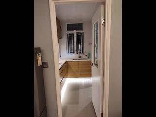 Causeway Bay - Chung Min Mansion 06