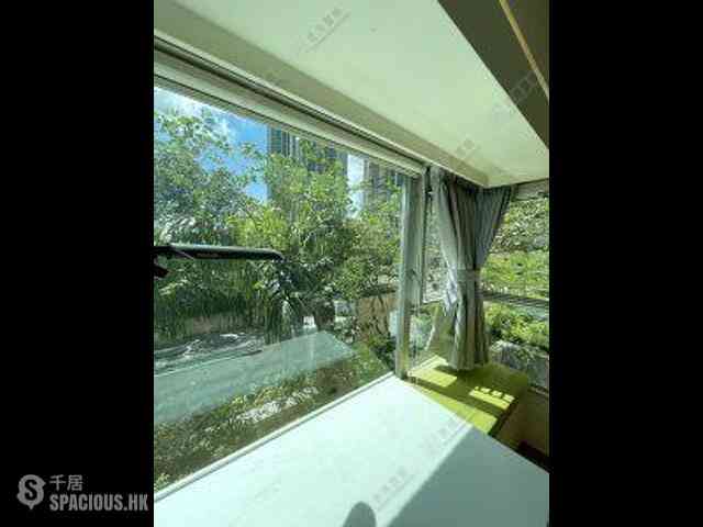 West Kowloon - The Waterfront Phase 1 Block 1 04