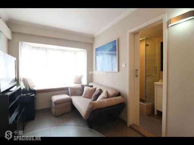 Wan Chai - Hoover Towers Block 1 02