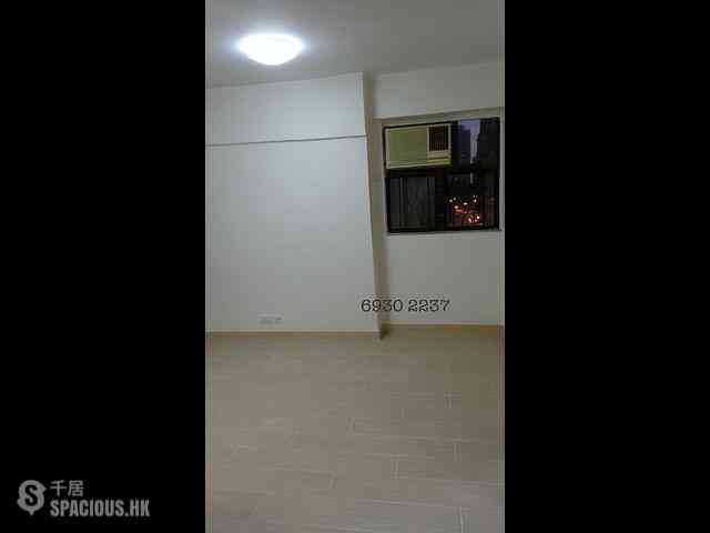 Kennedy Town - Luen Yau Apartments 05