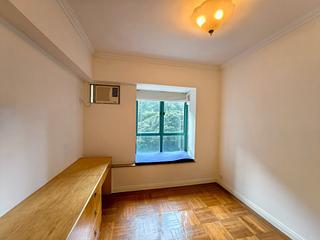 Mid Levels Central - Hillsborough Court Block 2 06