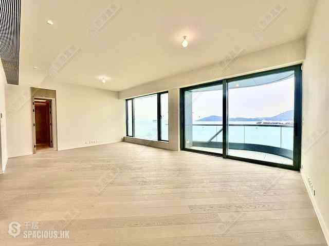 Ap Lei Chau - The Corniche Tower 1 02