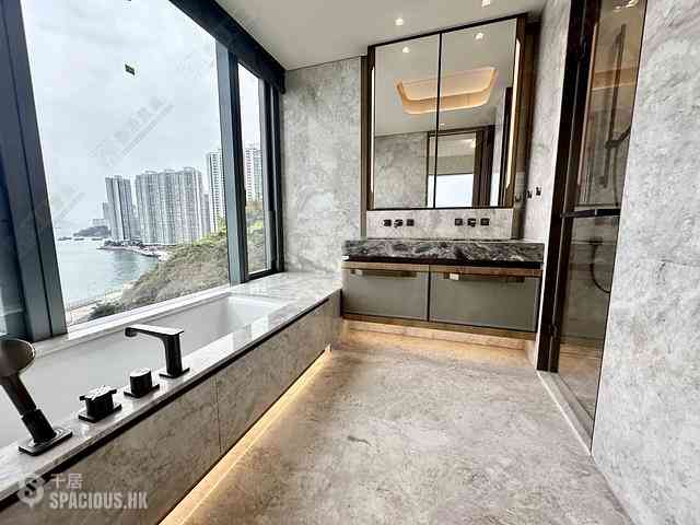 Ap Lei Chau - The Corniche Tower 1 07
