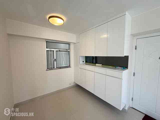 Quarry Bay - Kornhill Garden Block 1 03